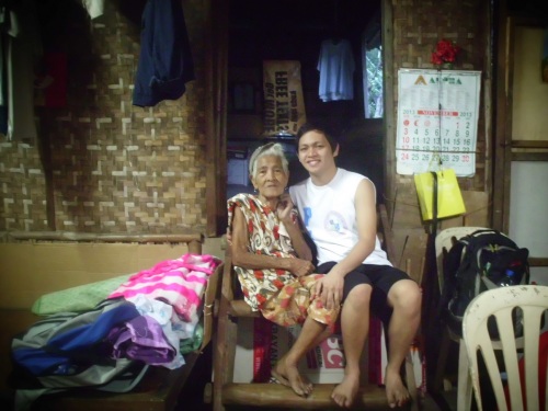The very hospitable Lola Pinay of Sitio Lumampaw